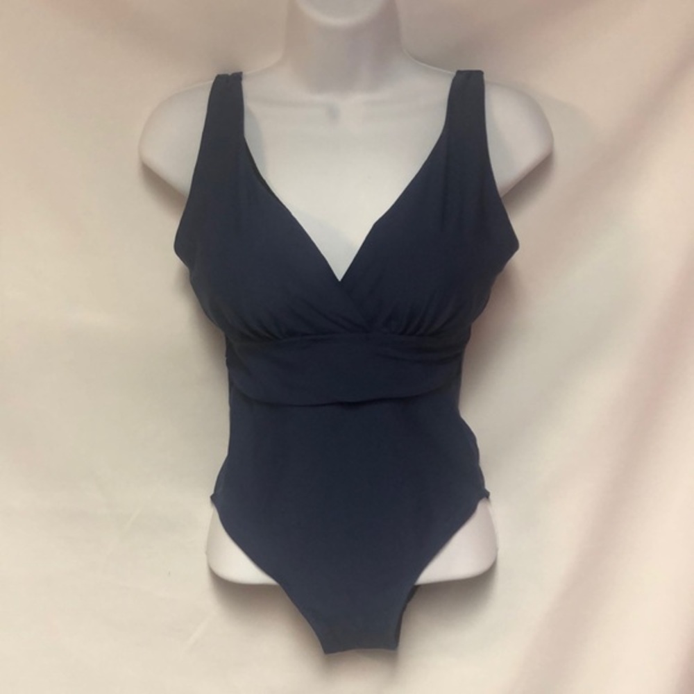 SHORE SHAPES ONE PIECE SWIM SUIT SIZE 8